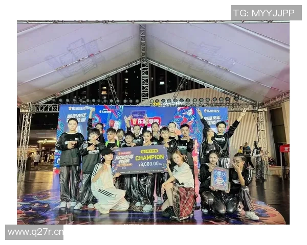 杭州街舞队在世界攀岩锦标赛中的精彩表现与比赛经验分析